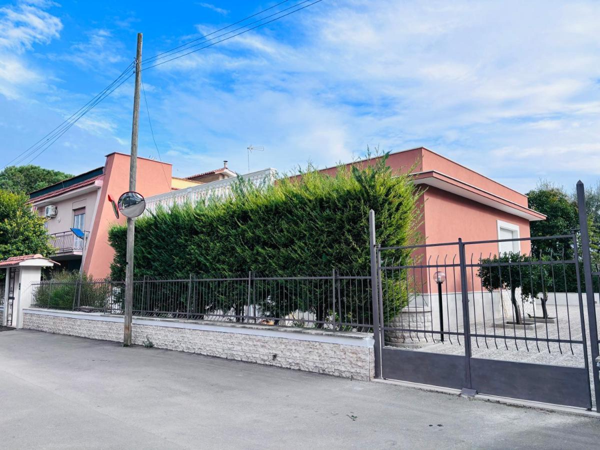 Villa Raffaele Trani Buitenkant foto