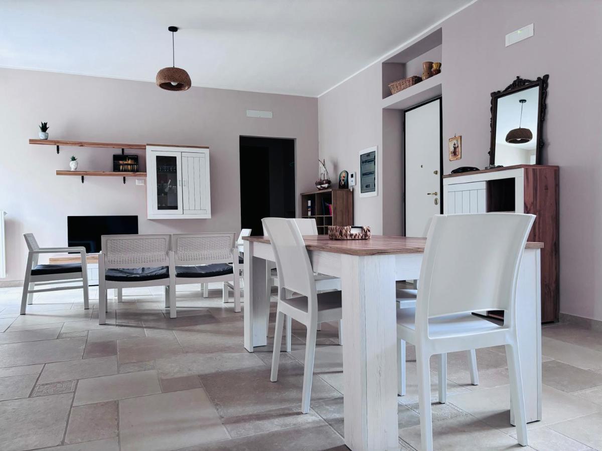 Villa Raffaele Trani Buitenkant foto
